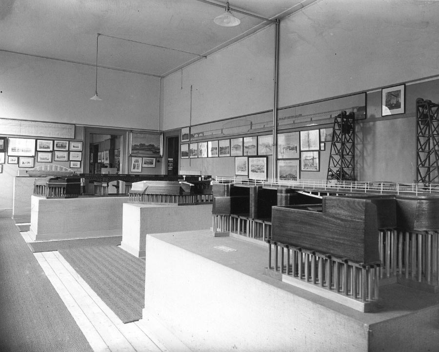 Interieur Spoorwegmuseum in HGB I, 1936 (Het Utrechts Archief)
