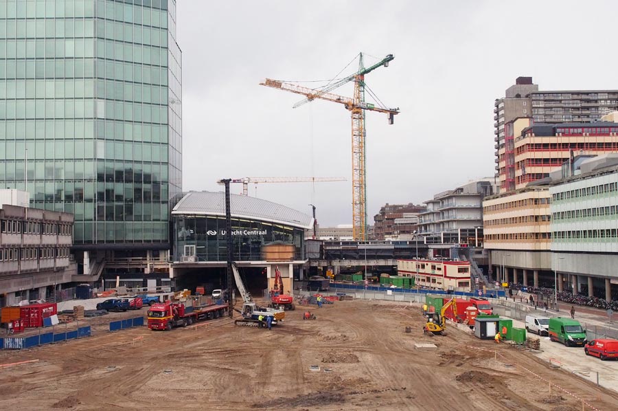 Stationsplein utrecht, 2017 (Arjan den Boer)